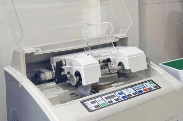 Máy mài lắp kính LE-420