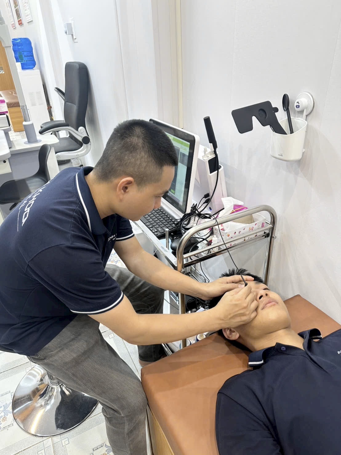 Hỗ trợ lắp đặt và hướng dẫn sử dụng tân nơi 