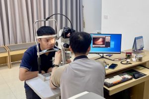 Sinh hiển vi khám mắt tích hợp camera