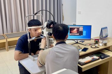 Sinh hiển vi khám mắt tích hợp camera