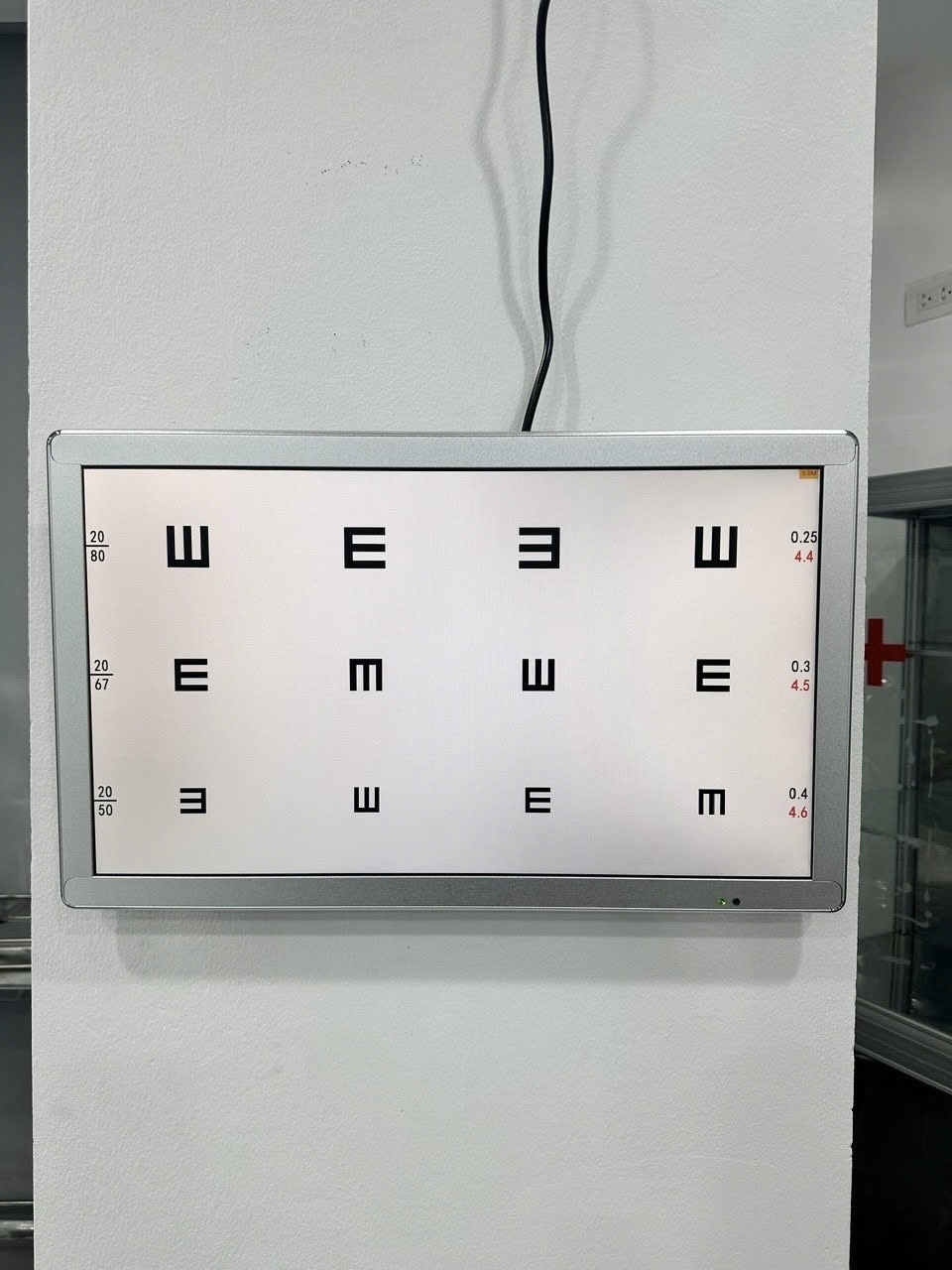 Màn hình thử thị lực điện tử