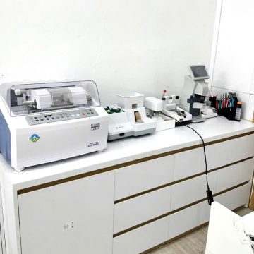 Máy mài kính ALE-980PL cùng dàn máy con đi kèm