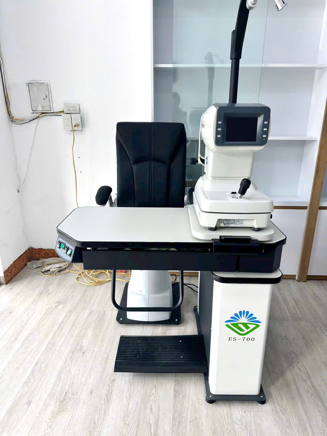 Bộ bàn ghế khám khúc xạ ES-700