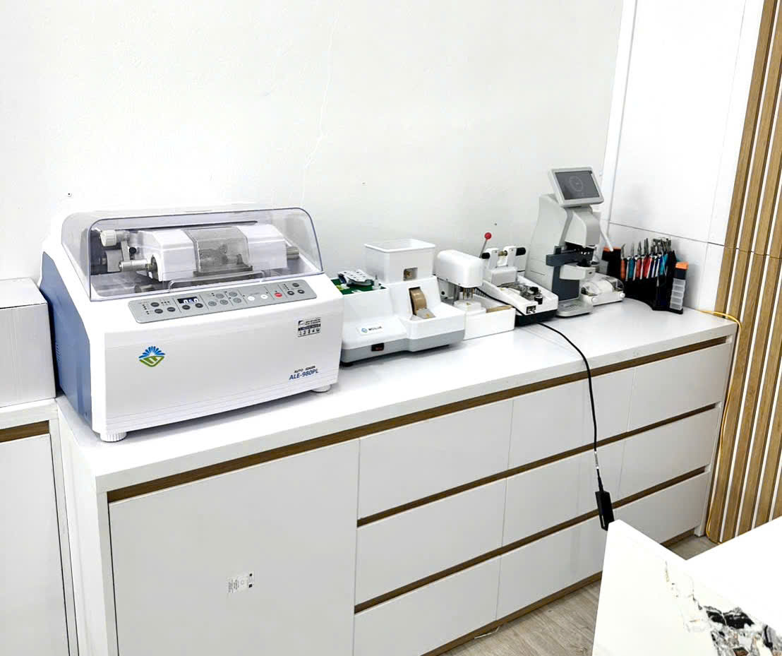 Máy mài kính ALE-980PL cùng dàn máy con đi kèm