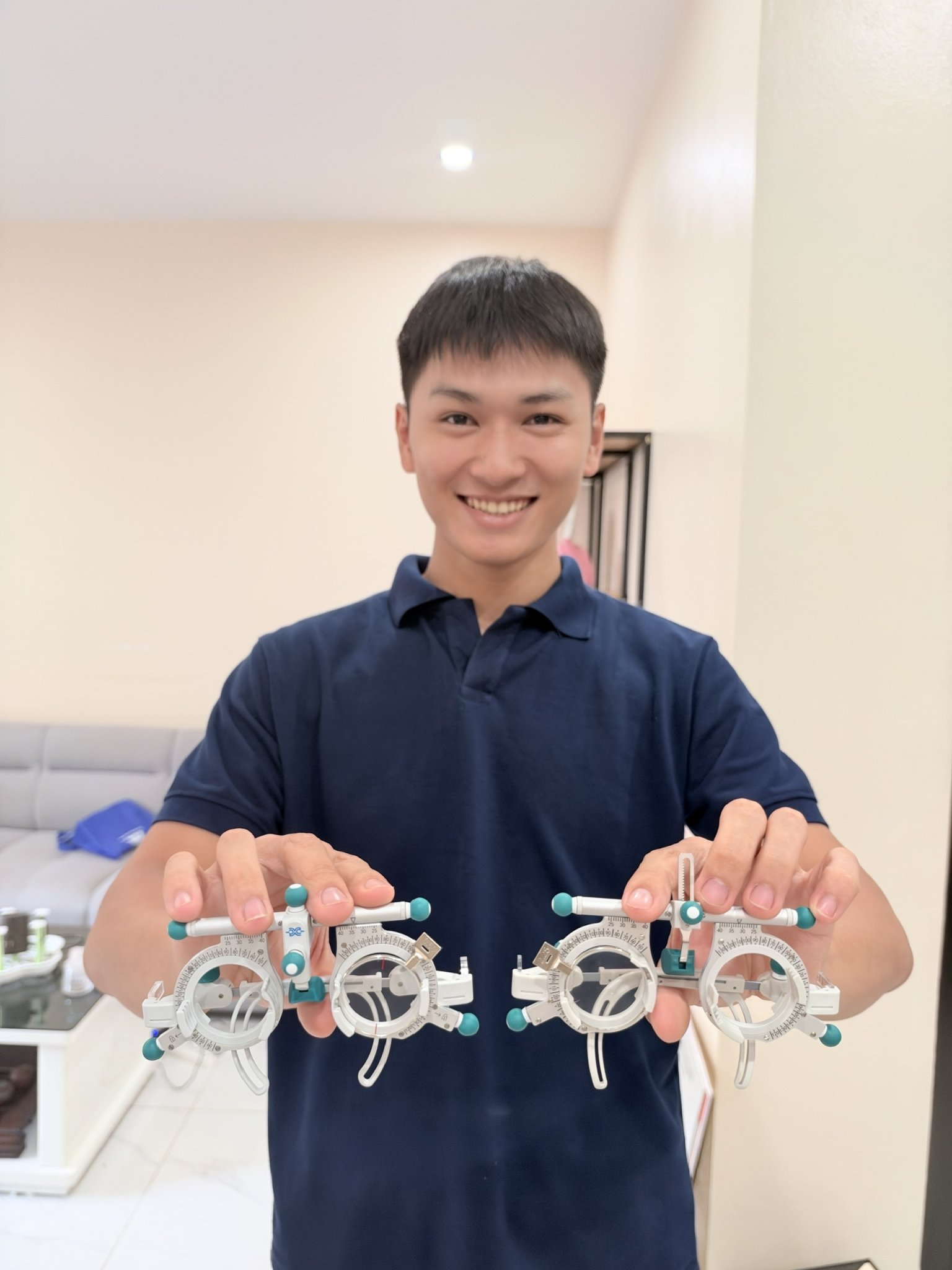 Gọng kính thử khúc xạ đa năng